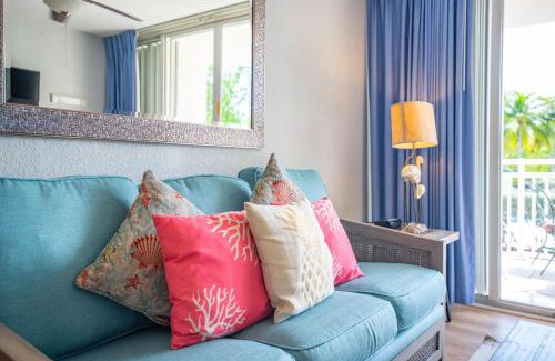 Key West House | New Butterfly Nest - Newly Decorated