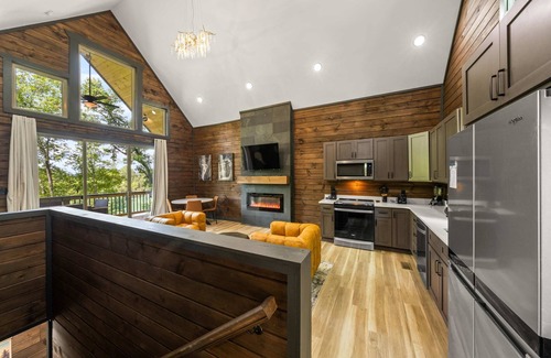 Sevierville Cabin | New Cabin/Lakefront Views/Private Lake Access