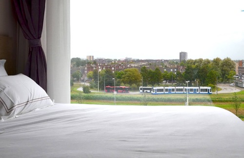 Nieuw-West Hotel | New century hotel
