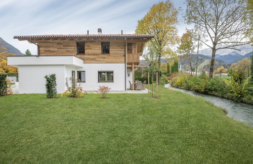 Garmisch-Partenkirchen House | NEW Chalet Alpspitze with three bedrooms