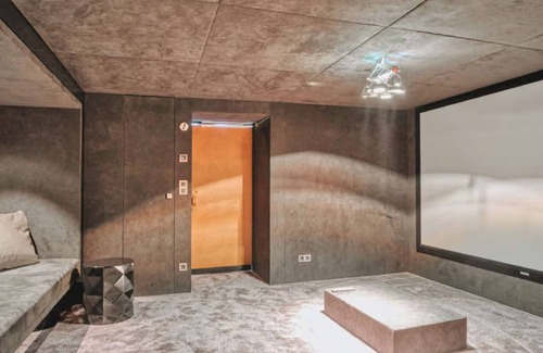 Le Praz Ski Chalet | New chalet in Courchevel