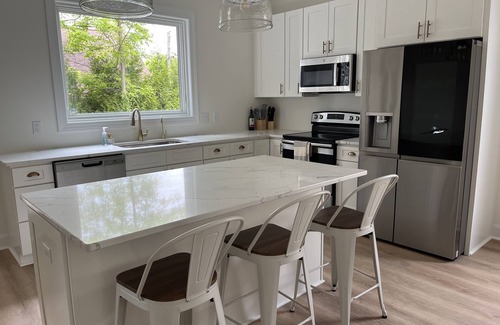 Lakeside House | NEW cottage in Lakeside Chautauqua, OH Sleeps 12, 3BR 2.5 Bath