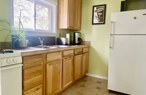 Livingston Cottage | NEW! Cozy Cottage 2 Blocks from Yellowstone River