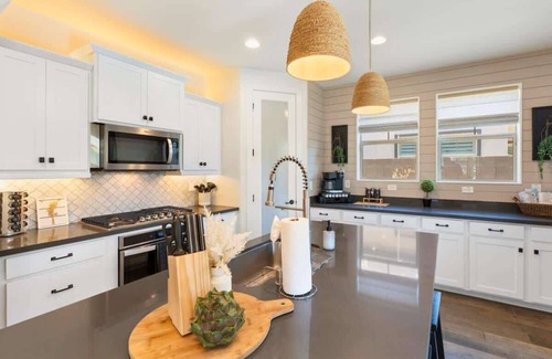 Chandler House | *NEW* Cozy Desert Oasis! Pool, Spa, Foosball!