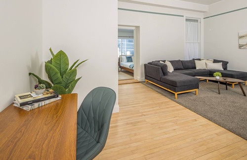 Bozeman Condo | New! Cozy Loft located Downtown Bozeman - Bridger Bliss on Main Street!