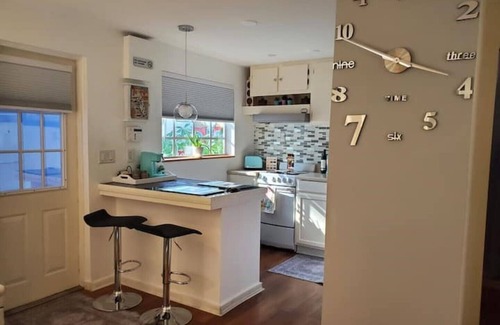 Fort Lauderdale Apartment | New Cozy Studio, 5 minutes To Las Olas!
