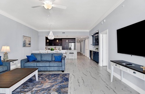 Ono Island Condo | New Direct Beachfront Last Minute Price Drop thru Dec Lazy River & Waterslide