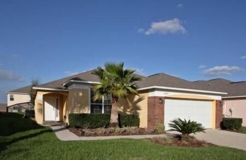 West Kissimmee Villa | NEW DISCOUNTS! 5-Star rated 4bed/3bath home in Emerald Island MINUTES to Disney!