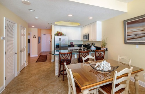 Gulf Shores Condo | NEW DISCOUNTS! No Crowded Elevator Rides! #306 Park Right Outside Your Door!