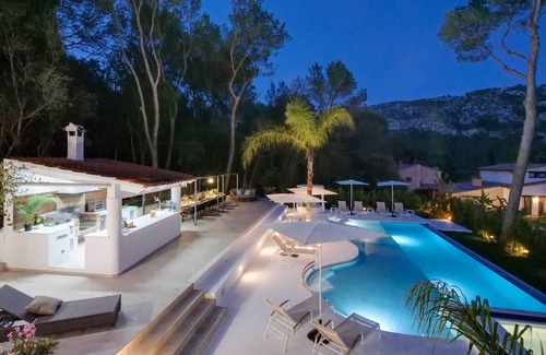 Sa Pobla Villa | *NEW *Dream villa: 2 pools, movie theater, sauna, beer tap