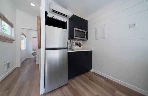 Madras House | NEW! Eagles Landing Tiny Home - B03 - Hot Tub