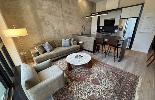Downtown Halifax Apartment | NEW Elegant 1B/1B Downtown Halifax
