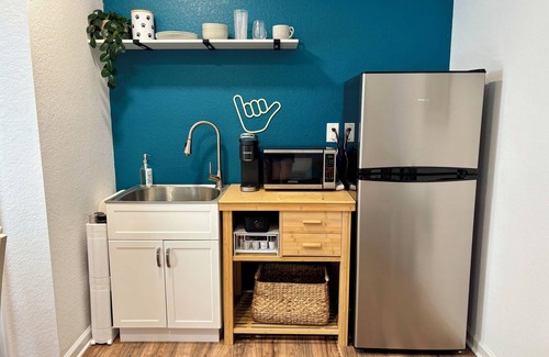Colington Apartment | NEW Endless Waves, Bikes, Near Beach and Bay