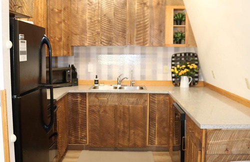 Island Park Cabin | NEW Entire Cabin 3 beds 2 Baths in Island Park. 23 Miles to West Yellowstone
