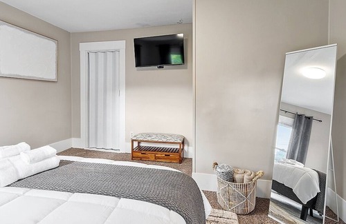 Laconia Apartment | NEW!! Entire unit minutes from Winni Lakes