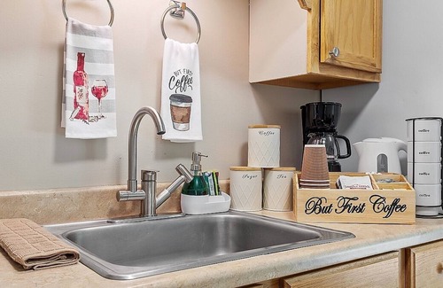 Laconia Apartment | NEW!! Entire unit minutes from Winni Lakes