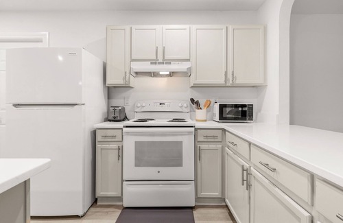 Braun's Farm House | New!FamilyGetaway w/Theater/BBQ/FirePit@SeaWorld/SixFlags