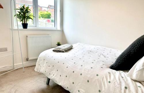 St Leonards-On-Sea House | New Five bed house with parking in St leonards