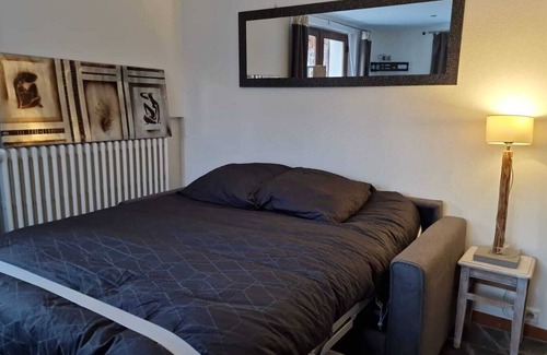 Le Praz Apartment | New Flat Courchevel le Praz 2min to the pistes, ski lifts and Tremplins olympics