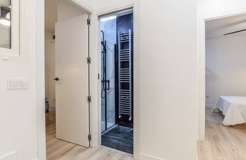 Gaztambide Apartment | New flat near the centre of Madrid by MH