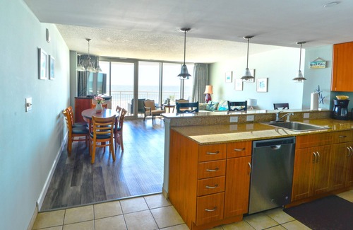 Downtown Myrtle Beach Condo | 🌟New Floor, Fresh Paint/Modern Decor. Stunning Direct Ocean View 2BD/2BA Condo