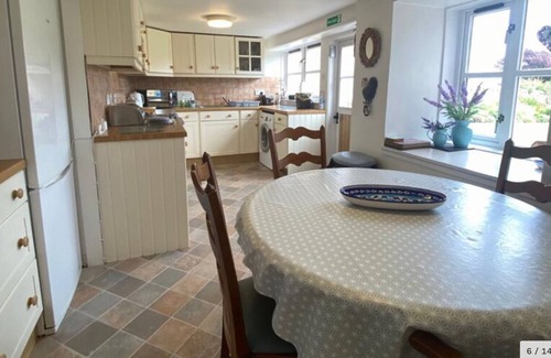 Leven House | ‘New Haven’ is an outstanding detached holiday home, 5-min from Beach.