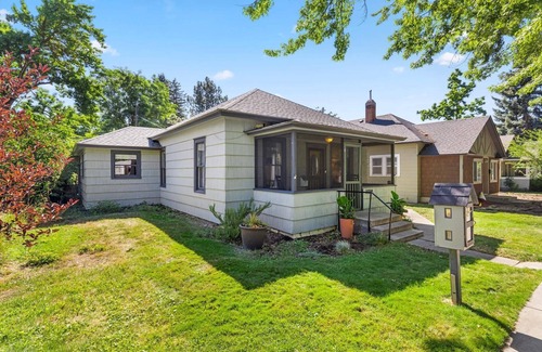 Harrison Boulevard House | NEW! Historic Dog Friendly Home w/Modern Comforts! Fenced Yard, Screened In Porch & Prime Location