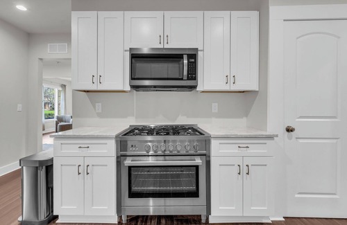 New Center Detroit House | New! Historic, Remodeled, Central Detroit Mansion