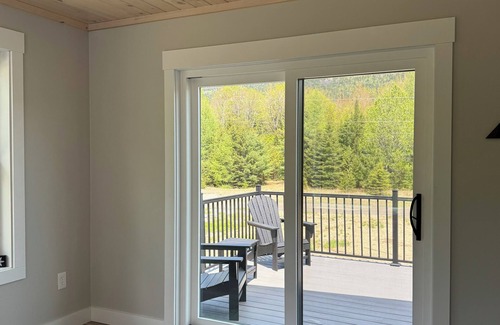 Wyman House | New Home ~ 10 minutes from Sugarloaf!