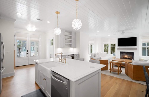 Deer Lake House | New home, neighborhood Pool, golf cart included