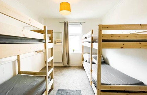 Bootle House | New Ideal 4-BR Home, Super Table, Overall Best