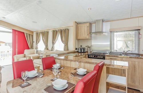 Looe House | New in 2017. Stylish and contemporary clad holiday home.