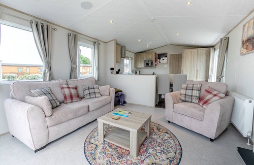 Looe House | New in 2017. Stylish and contemporary holiday home.