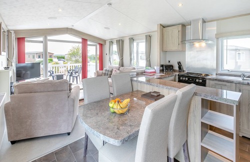 Looe House | New in 2017. Stylish and contemporary holiday home.