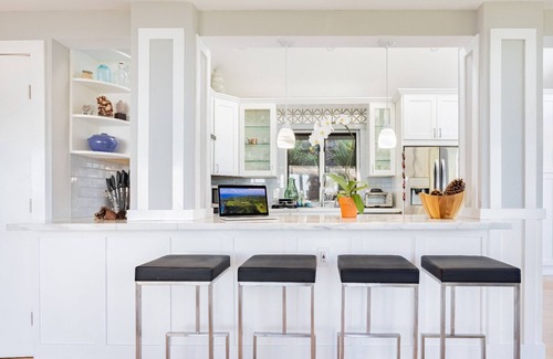 Mill Valley House | **NEW** Incomparable 4BR Glass Mountain Oasis
