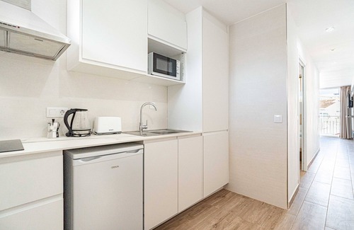 Torrenova Apartment | New Kensington Apartments - Econotels
