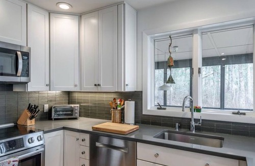 Goshen House | New Lake House, Woodridge Lake, Litchfield County. Private Club Pool and Tennis!