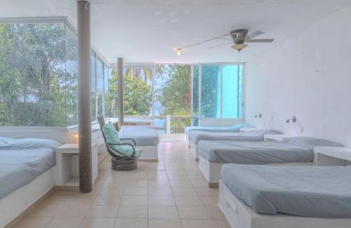 Tequesquitengo House | New Lakeside Retreat Spacious Family Villa
