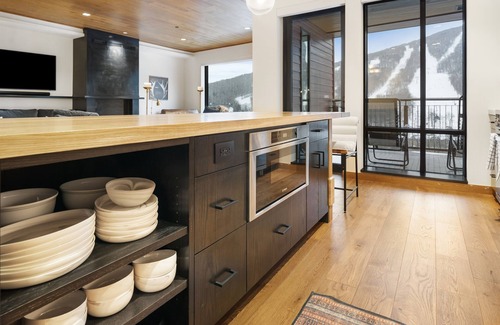 Stowe Area Condo | NEW Liftline Luxury - 4 Bedroom Ski In Ski Out - The One Spruce Peak