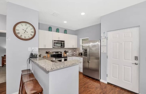 Bay Lake House | New listing 4 Beds/3 Baths Lucaya Village