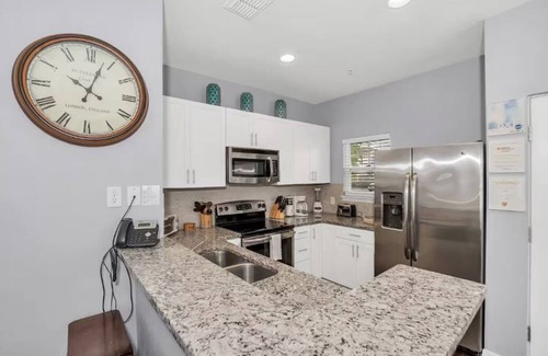 Bay Lake House | New listing 4 Beds/3 Baths Lucaya Village