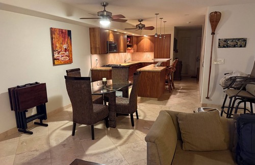 Kihei Condo | New listing. A/C in bedrooms of townhouse -full ocean view.steps to the beach