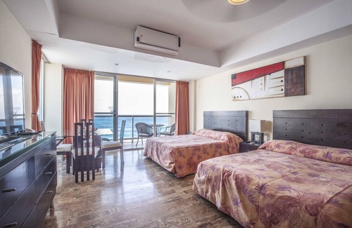 Punta Cancun Condo | NEW LISTING! Beachfront Condo in Cancun´s Heart. Be the first to review!