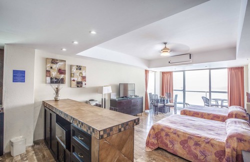 Punta Cancun Condo | NEW LISTING! Beachfront Condo in Cancun´s Heart. Be the first to review!