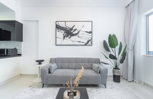 Downtown Dubai Apartment | New Listing Burj Khalifa View Dubai Mall