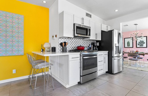 Palm Springs House | New Listing Desert Vista Oasis