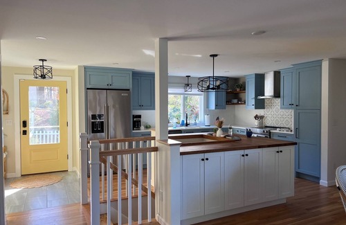 Harwich House | NEW LISTING! Newly-Renovated 4BD-Mill Pond Views, A/C, Deck, Enclosed Outdoor Shower
