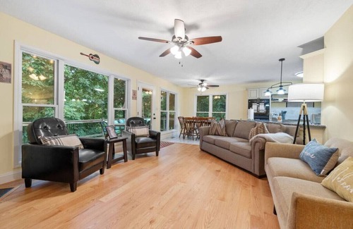 Sumner County House | New Listing North of Nashville