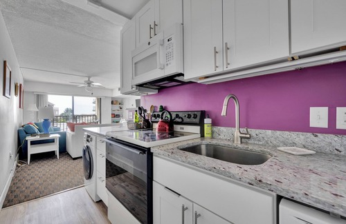 North Ocean City Condo | New Listing! Perfect for a couple, one bedroom, ocean block with a pool!