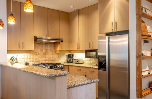 Nordic Estates House | NEW LISTING | Recently Updated | Ski-In/Out | Hot Tub | Garage | Managed by Aloha Whistler